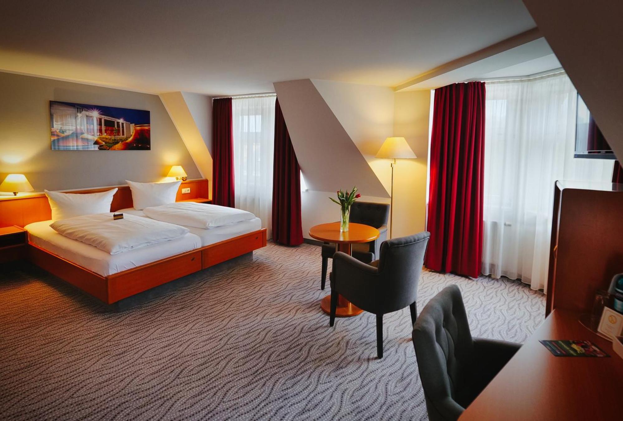 Hotel Kaiserhof Radeberg Εξωτερικό φωτογραφία