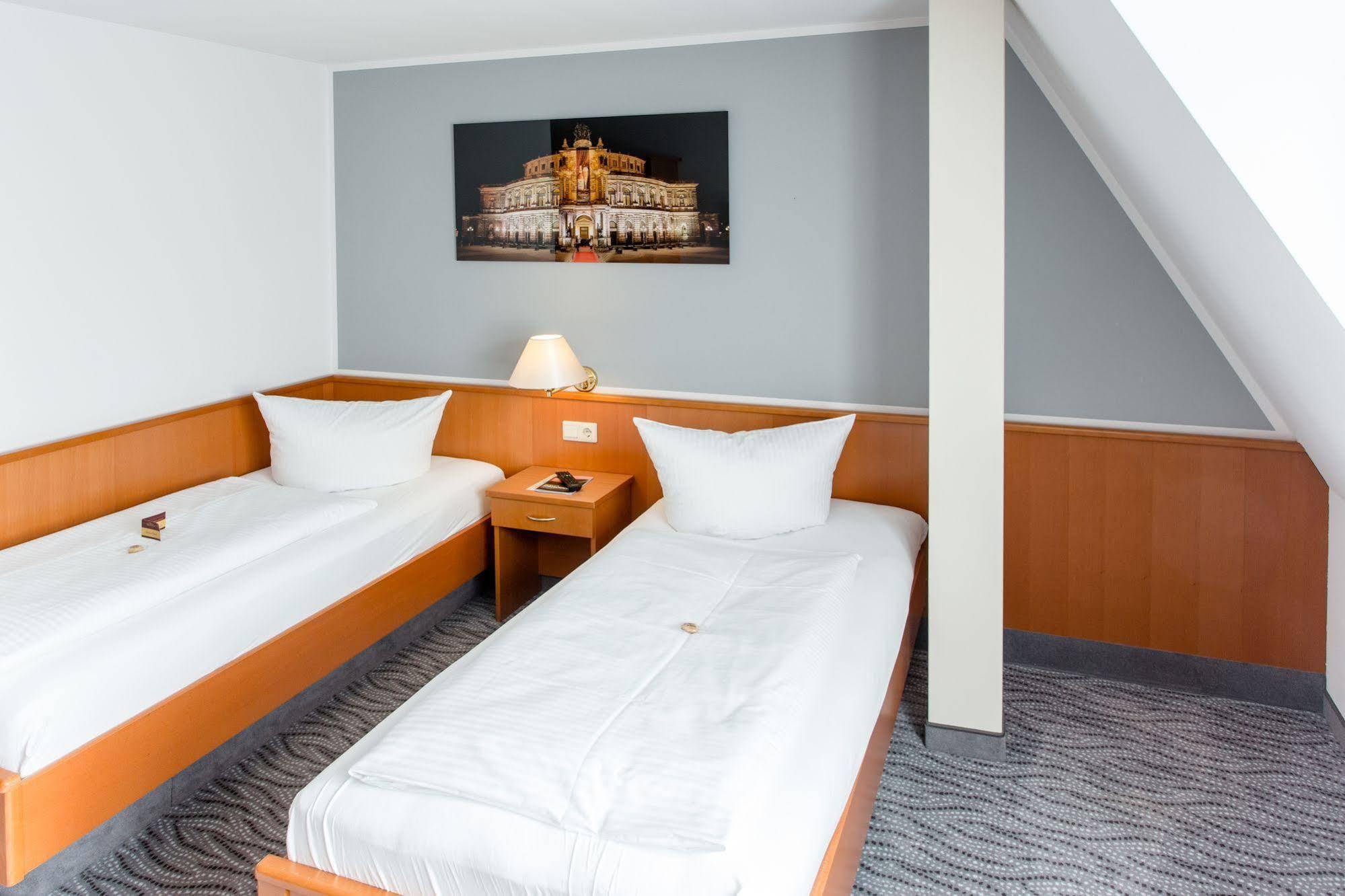 Hotel Kaiserhof Radeberg Εξωτερικό φωτογραφία